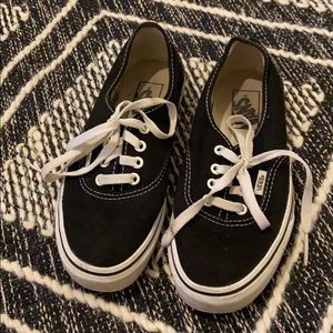 Black classic vans